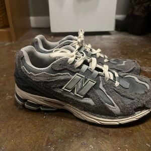 New Balance 1906D Sneakers